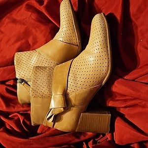 Johnston & Murphy Ankle Boots, Women's Size 9m